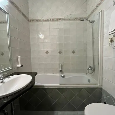 ホテル Wagner Vendegudvar Panzio ソンバトヘイ