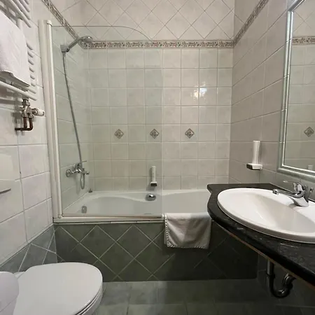 Wagner Vendegudvar Panzio فندق 3*