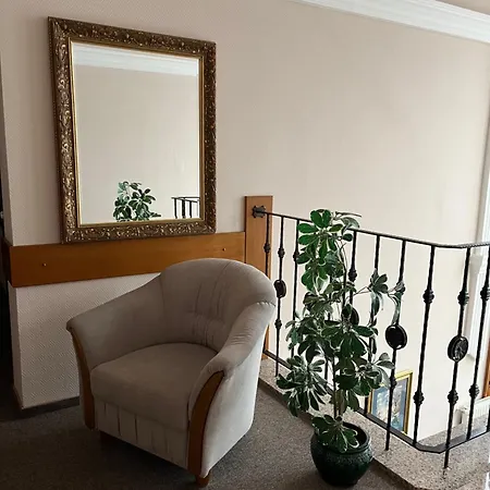 فندق Wagner Vendegudvar Panzio سزومباثيلي