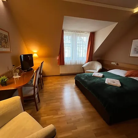 Wagner Vendegudvar Panzio سزومباثيلي