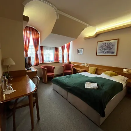 Wagner Vendegudvar Panzio 3* Szombathely